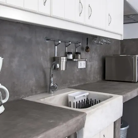 Portes View House *